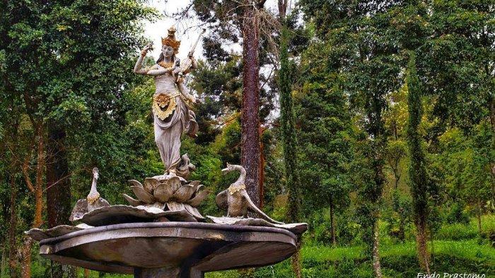 Puri Taman Saraswati, Karanganyar, Jawa Tengah yang cocok dikunjungi bersama keluarga