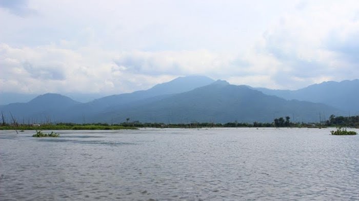 Rawa Pening yang terletak di Desa Kebondowo, Kecamatan Banyubiru, Kabupaten Semarang.
