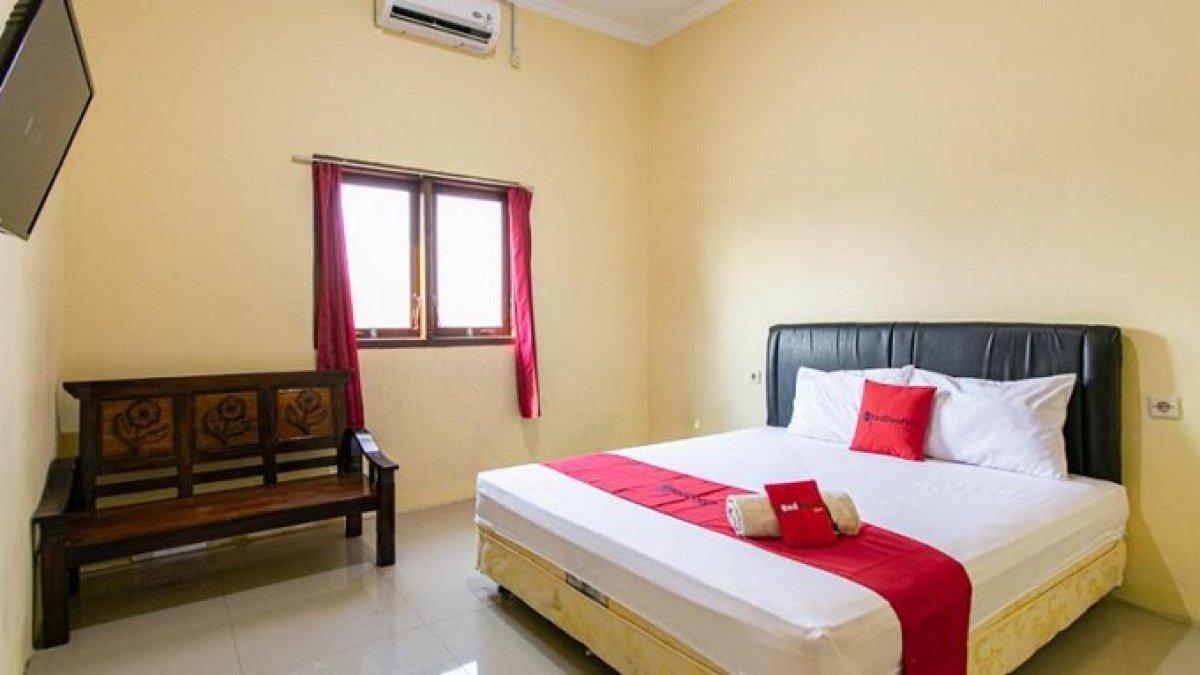 RedDoorz near Prambanan Temple, rekomendasi hotel murah dekat Candi Pramabanan yang bisa menjadi tempat pilihan untuk menginap.