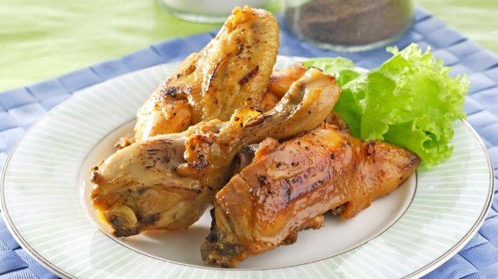 Ayam bakar kecap pedas.