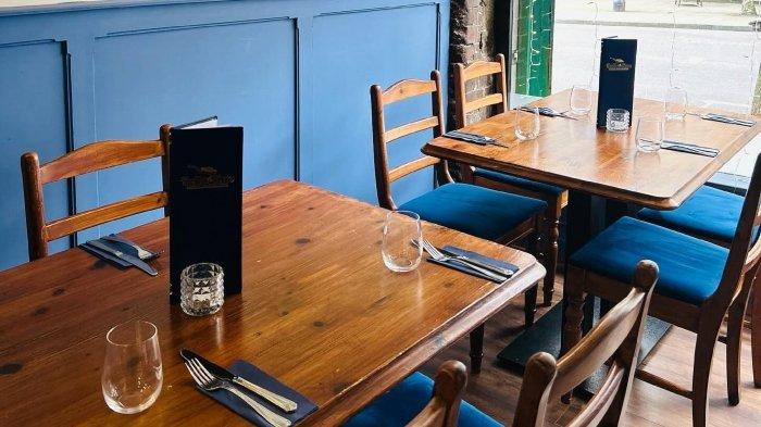 Sebuah keluarga melakukan tindak kecurangan tak mau bayar tagihan makanan Rp 6,6 juta setelah makan di restoran Bella Ciao Swansea, Swansea, Inggris.