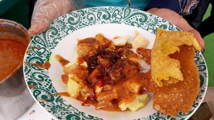 Sajian cungkring Pak Jumat yang menjadi santapan khas warga Bogor dan sekitarnya.