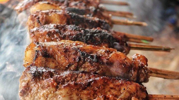 Sate buntel khas Warung Sate Kambing Bu Hj Bejo