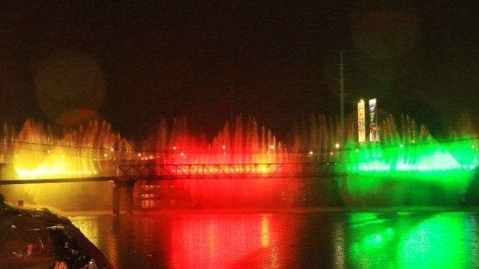 Semarang Bridge Fountain atau air mancur menari di Semarang