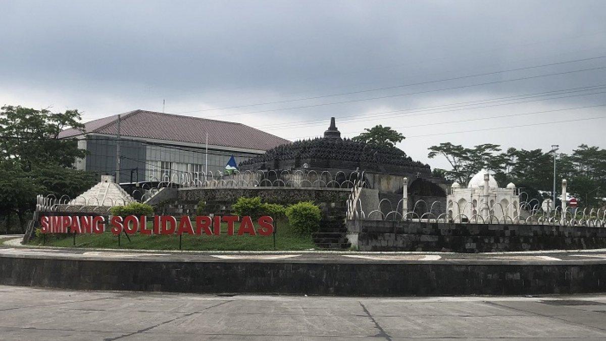 WISATA BOYOLALI - Simpang Solidaritas, destinasi Instagramable di Boyolali yang punya banyak spot foto menarik pada 2023 lalu.
