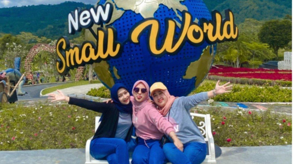 Small World Baturaden.