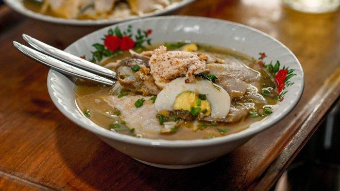Soto Ayam Pak Djayus buat sarapan
