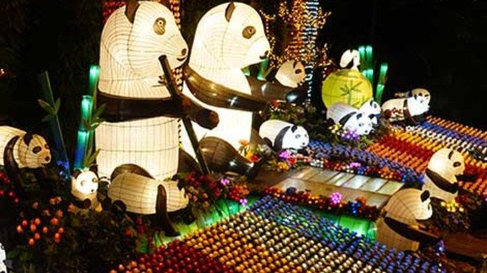 Spot foto di Taman Lampion Malang Night Paradise, Kecamatan Blimbing, Kota Malang, Jawa Timur.