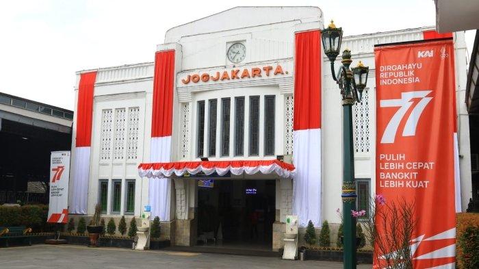Stasiun Yogyakarta atau yang juga dikenal dengan Stasiun Tugu kini tengah bersolek. KAI pun memberlakukan penyesuaian akses mulai 15 Februari 2024 mendatang.
