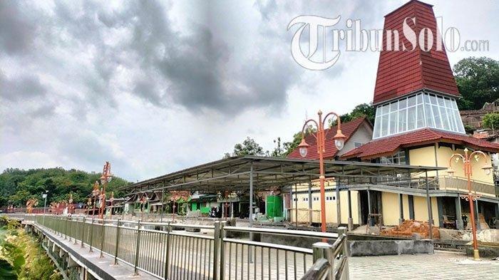 Suasana di Gunung Kemukus di Desa Pendem, Kecamatan Sumberlawang, Kabupaten Sragen, Jumat (3/12/2021).