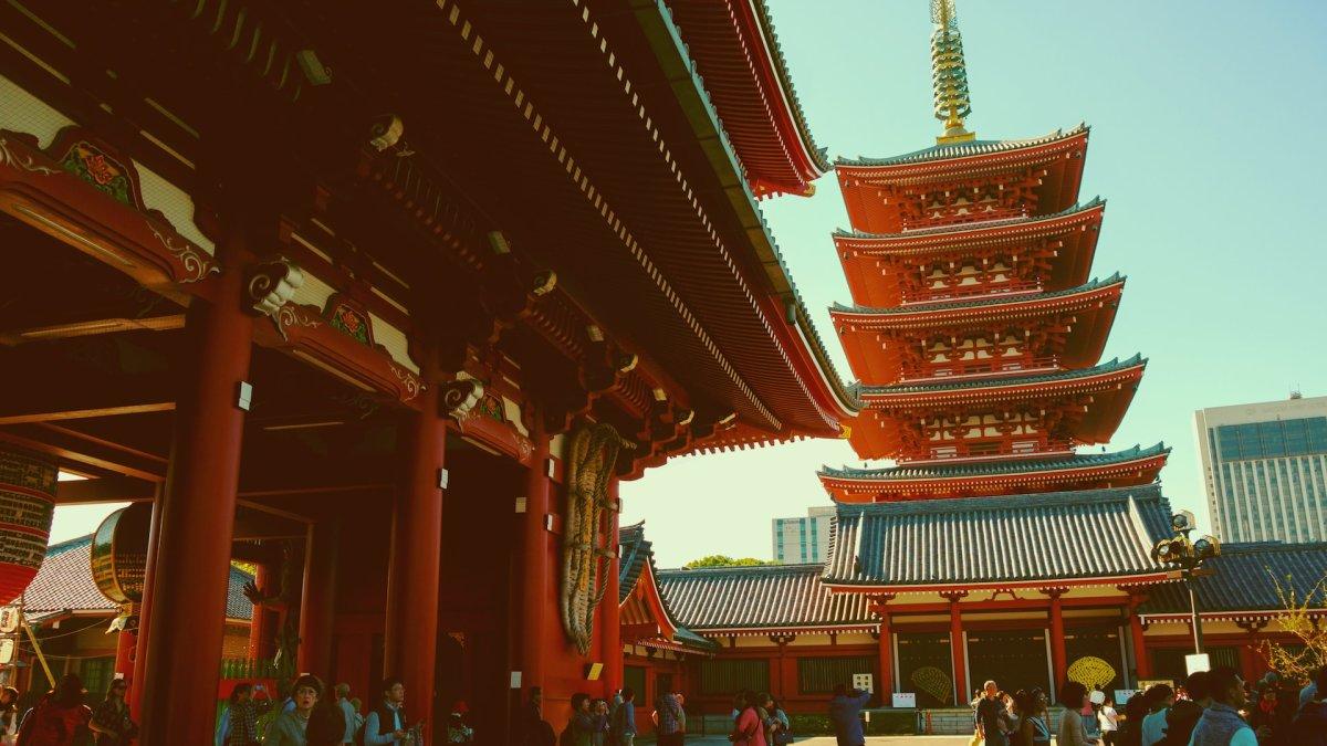 Suasana di Kuil Sensoji, Asakusa, Tokyo, Jepang