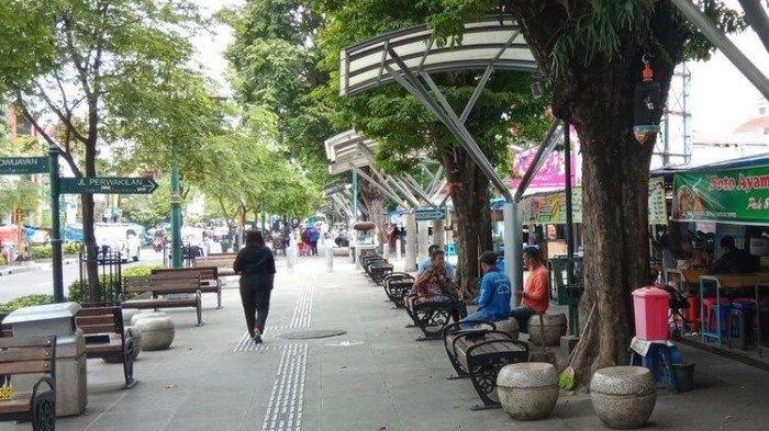 Suasana PKL di sekitar Jalan Malioboro, Jogja