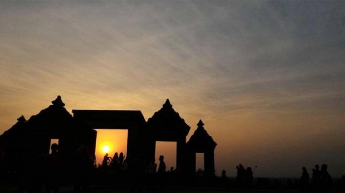 Sunset di Candi Ratu Boko.