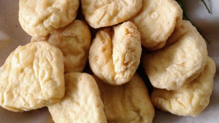 Tahu Serasi Oom Shin yang populer di Bandungan. 