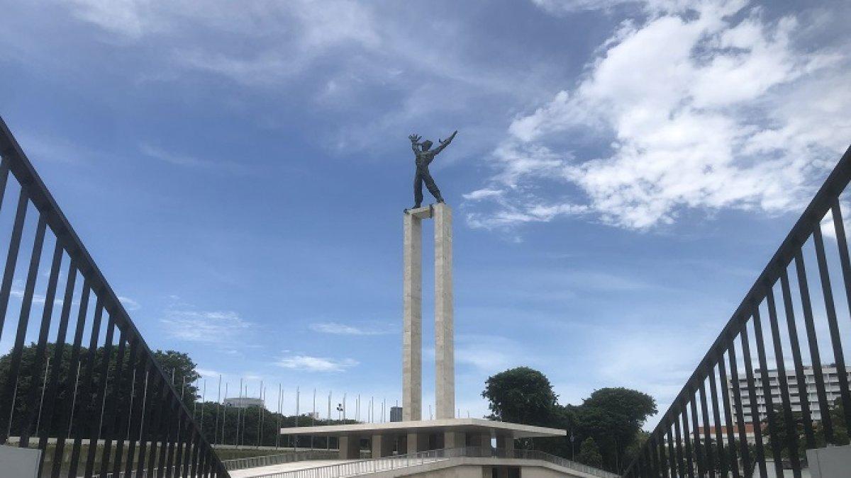 Monumen Pembebasan Irian Barat di Lapangan Banteng, Jakarta Pusat.
