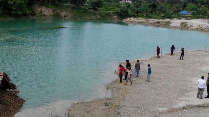 Telaga Biru Cisoka, tempat wisata di Tangerang, Banten yang cocok dikunjungi bersama pasangan saat liburan akhir pekan.