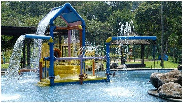 Taman Dayu Waterpark di Pasuruan, Jawa Timur.