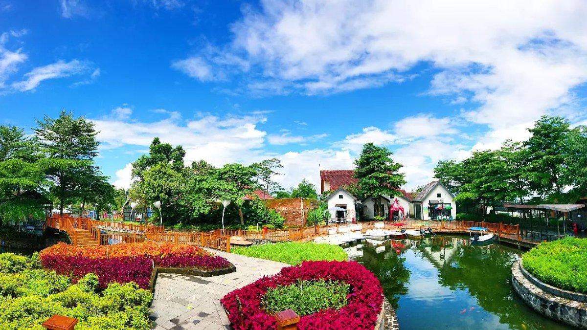 The Village Purwokerto, tempat wisata di Purwokerto.