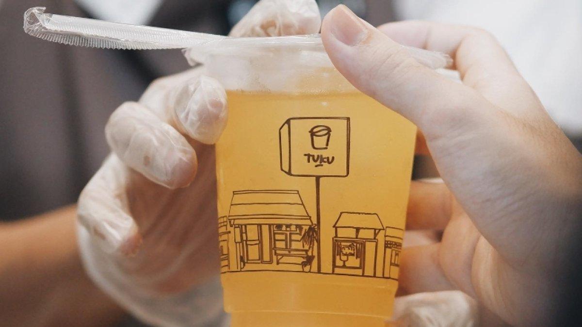 Toko Kopi Tuku.