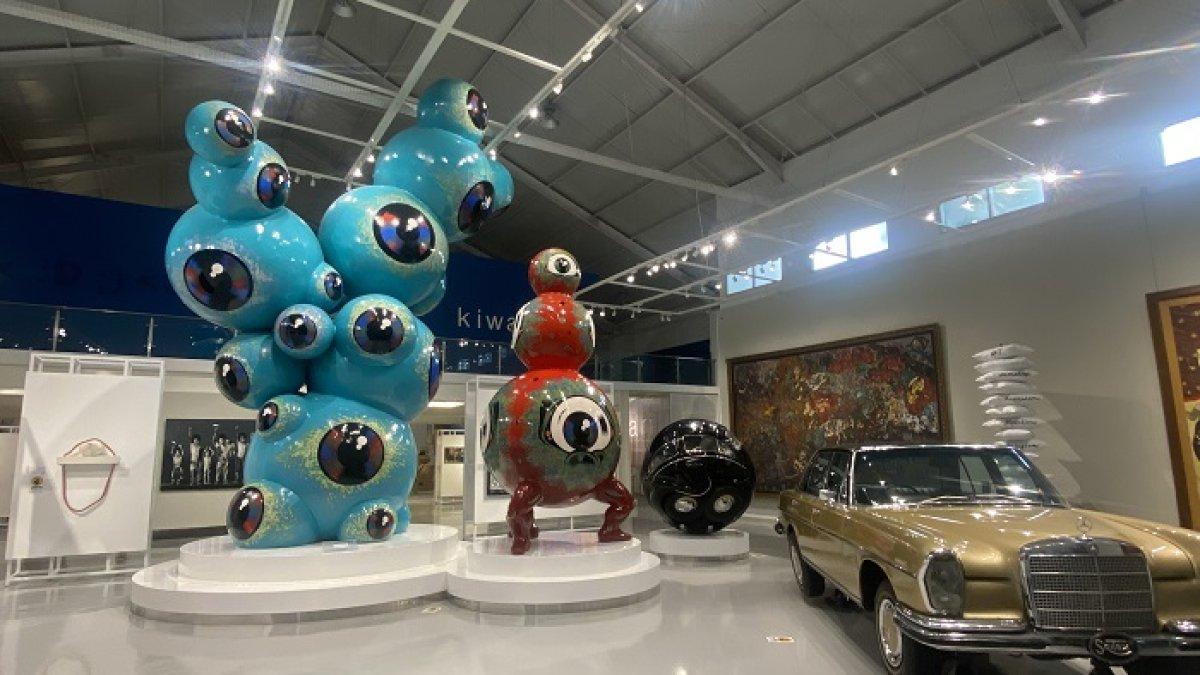Koleksi di Tumurun Private Museum yang menjadi salah satu spot foto Instagramable.