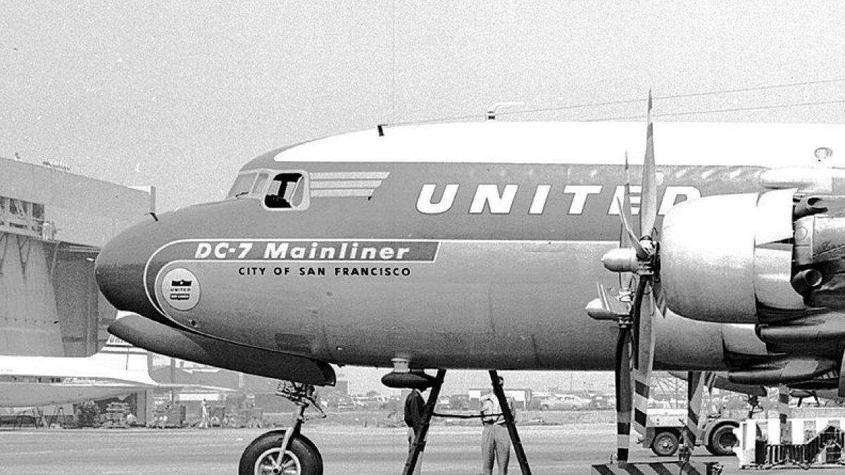 United Airlines Douglas DC-7