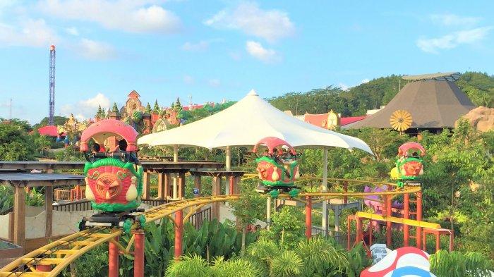 Wahana Kumbang Layang di Saloka Theme Park.