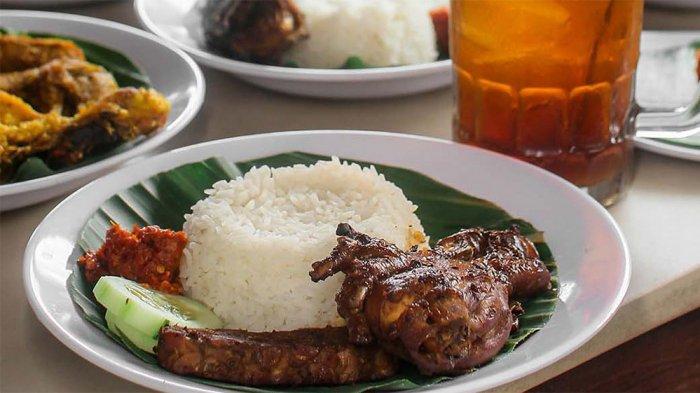 Ayam Penyet Jepun UMS, satu sarapan enak di Solo.