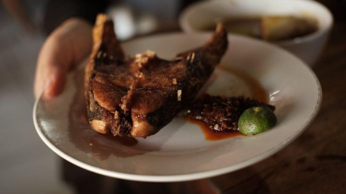 Sajian ikan patin goreng di Warung Mak Beng