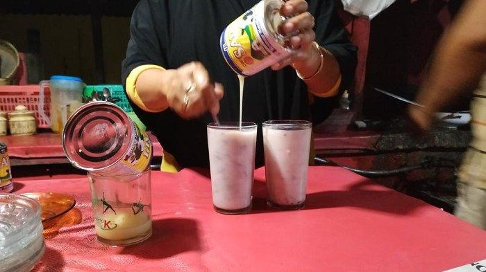 Wedang Cor Mbah As, rekomendasi kuliner legendaris di Jember.