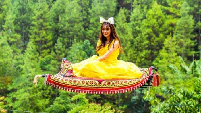 Wisata karpet aladdin di Dago Dreampark.