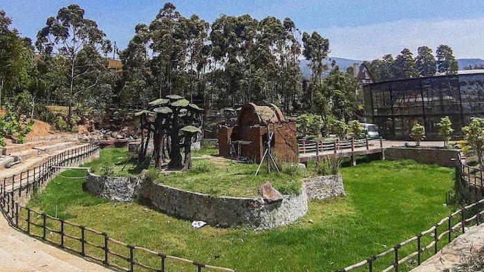 Lembang Park & Zoo di Bandung Barat, Jawa Barat.