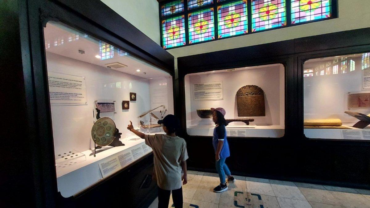 Museum Sonobudoyo, satu tempat wisata dekat Stasiun Tugu Jogja bisa kamu kunjungi bareng anak saat libur sekolah.
