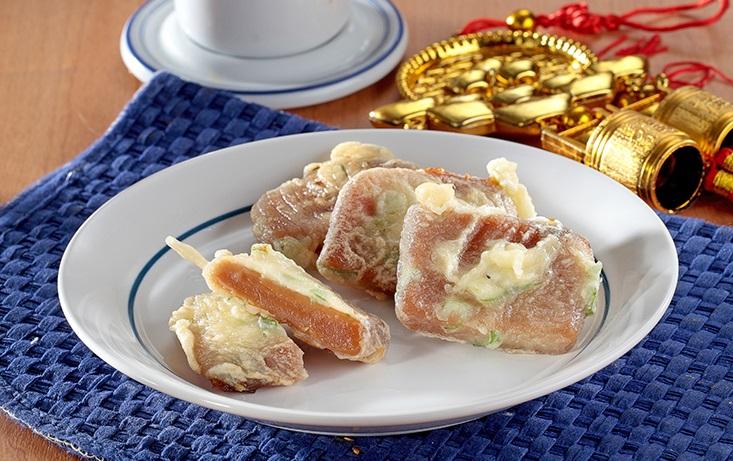Kue keranjang goreng daun bawang. (Sajian Sedap)