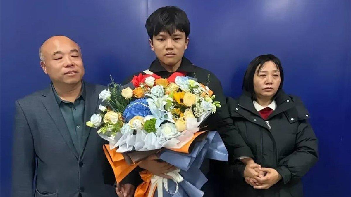 Pertemuan 25 tahun anak hilang di Tiongkok