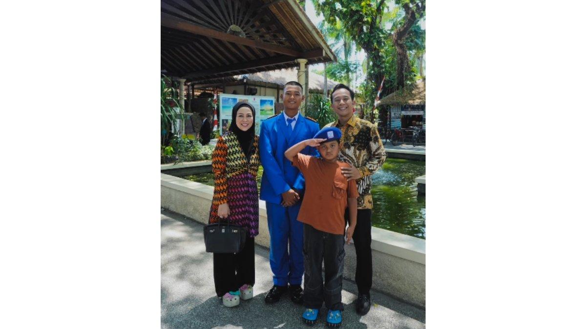 5 cuplikan Denny Cagur dan Shanty lepas kangen pada anak, Akhirnya penantian lama terbayarkan