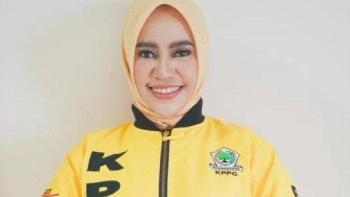 AGRIATI YULIN SELINGKUH?,- Tabiat asli dari Agriati Yulin Mus, anggota DPRD Maluku Utara yang tersandung dugaan kasus perselingkuhan akhirnya terungkap ke publik.