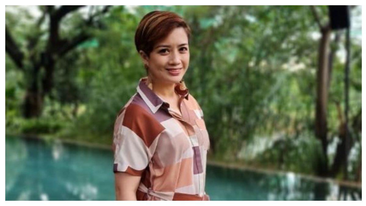 ARTIS ASAL KLATEN - Prita Laura merupakan salah satu artis yang berasal dari Klaten. Ia dikenal sebagai presenter. Lahir di Klaten, 26 Juni 1978