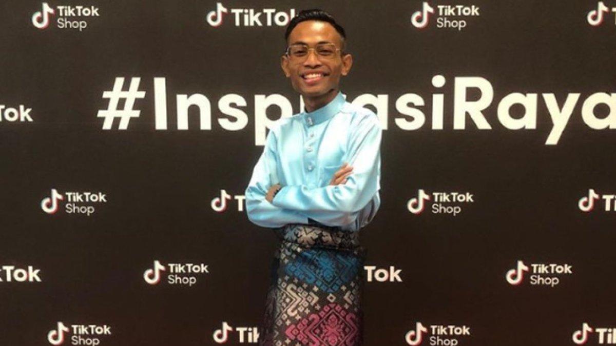 Abang Bestz, TikTokers Malaysia dulunya jadi badut penjual balon