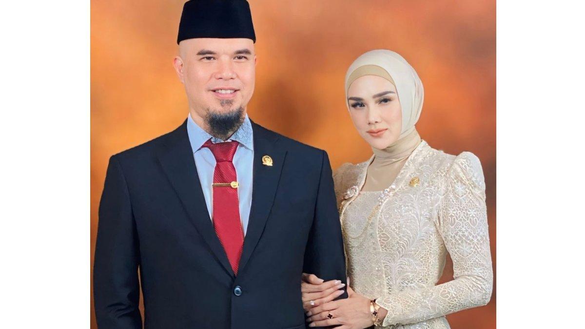 Ahmad Dhani dan Mulan Jameela saat pelantikan anggota DPR.