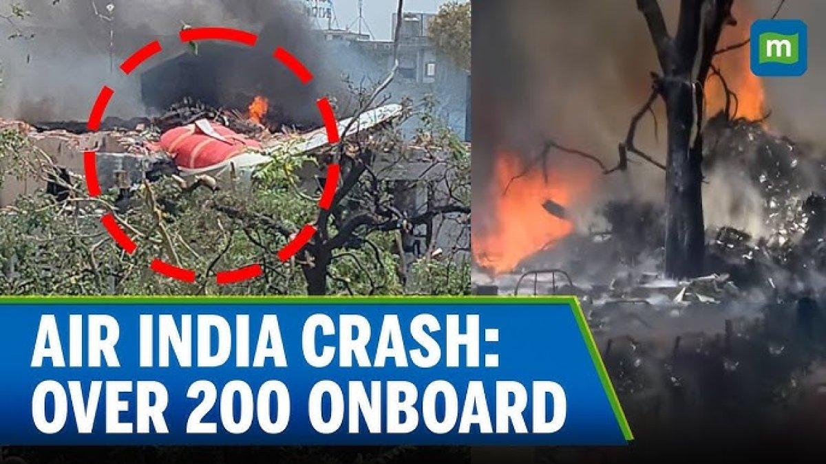 Ini video terbaru ledakan api raksasa saat detik-detik Pesawat Air India tujuan London jatuh dan terbakar setelah lepas  landas