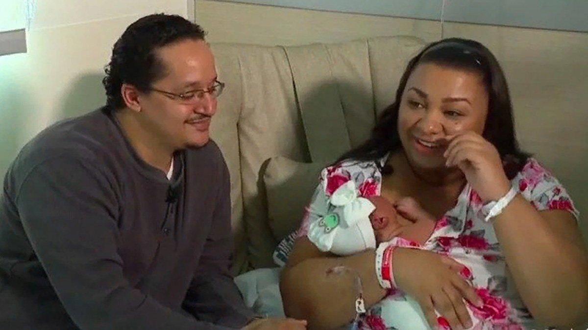 Akron Tiffany dan Billy Turner dikaruniai anak di tahun kabisat.