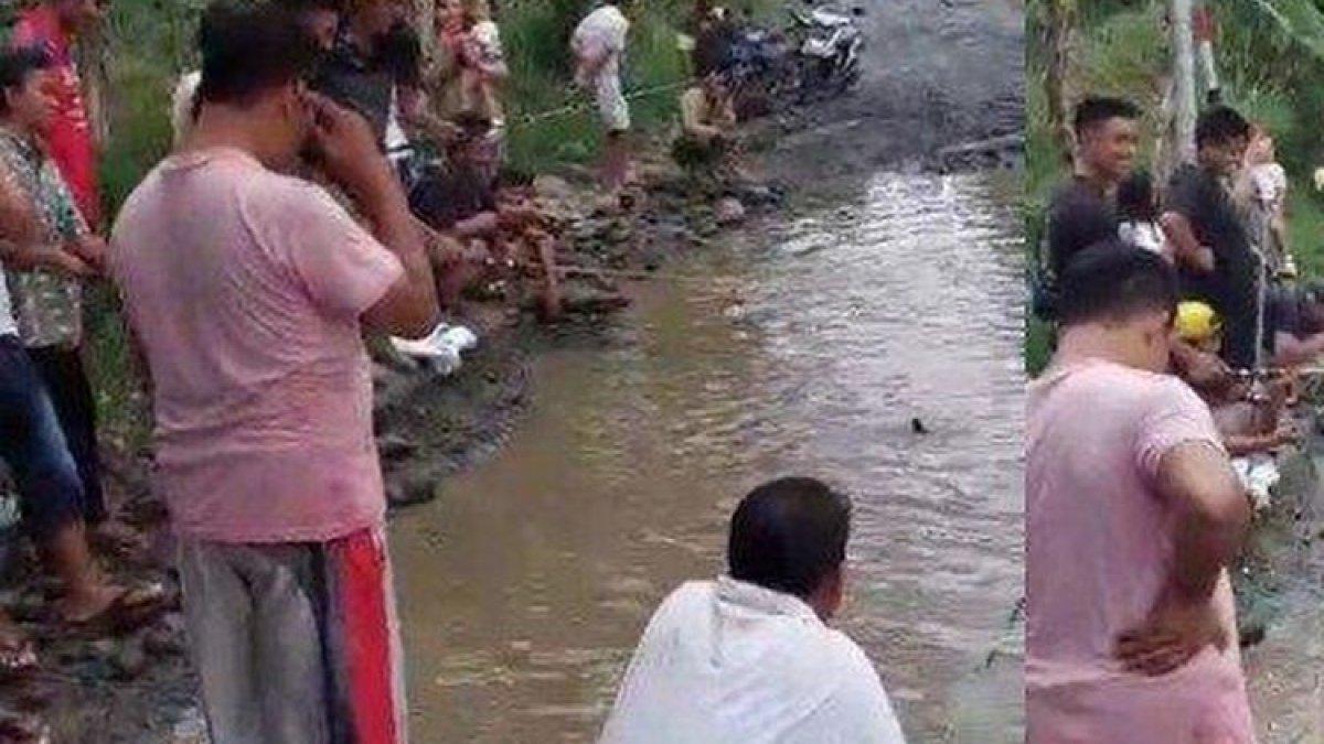 Aksi protes warga bengkulu memancing di jalan rusak