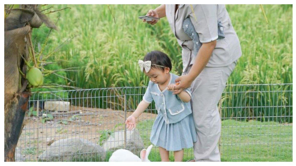 SALAH SATU AKTIVITAS OUTDOR - Salah satu aktivitas edukasi outdoor untuk anak-anak di Semar Edupark, Karanganyar, Jawa Tengah.