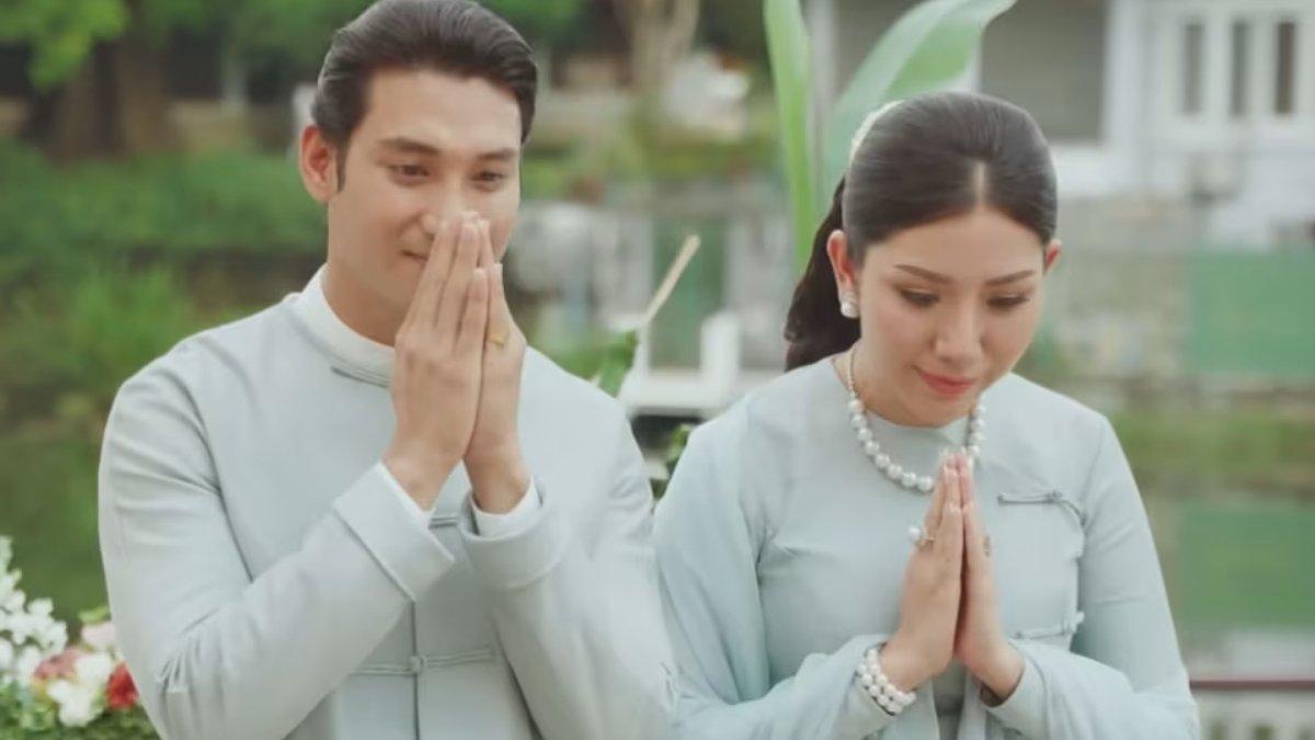 Aktor Paing Takhon memposting video pertunangannya awal tahun ini