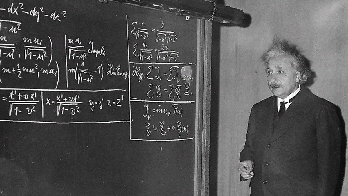 Albert Einstein, menentang pendirian Negara Israel di atas tanah Palestina.