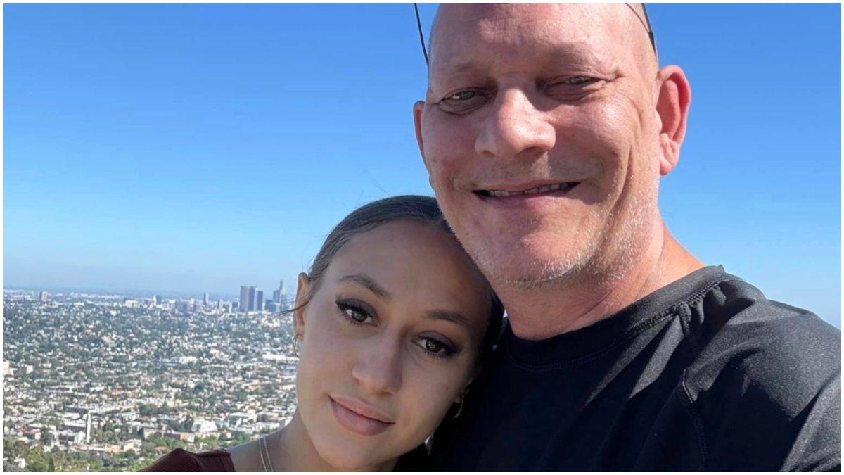 Alexis Lorenze dan ayahnya, Todd.
