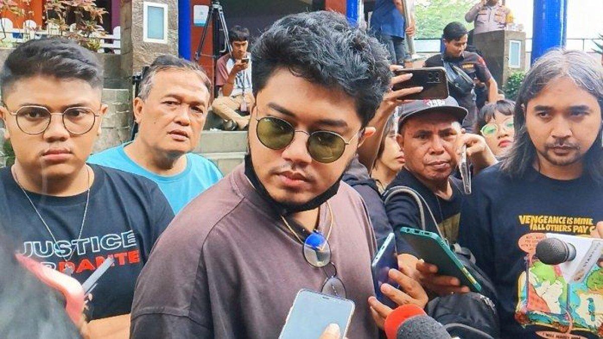 Angger Dimas ketika ditemui di kolam renang di kawasan Jakarta Timur, Rabu (28/2/2024) usai rekonstruksi kematian Dante.