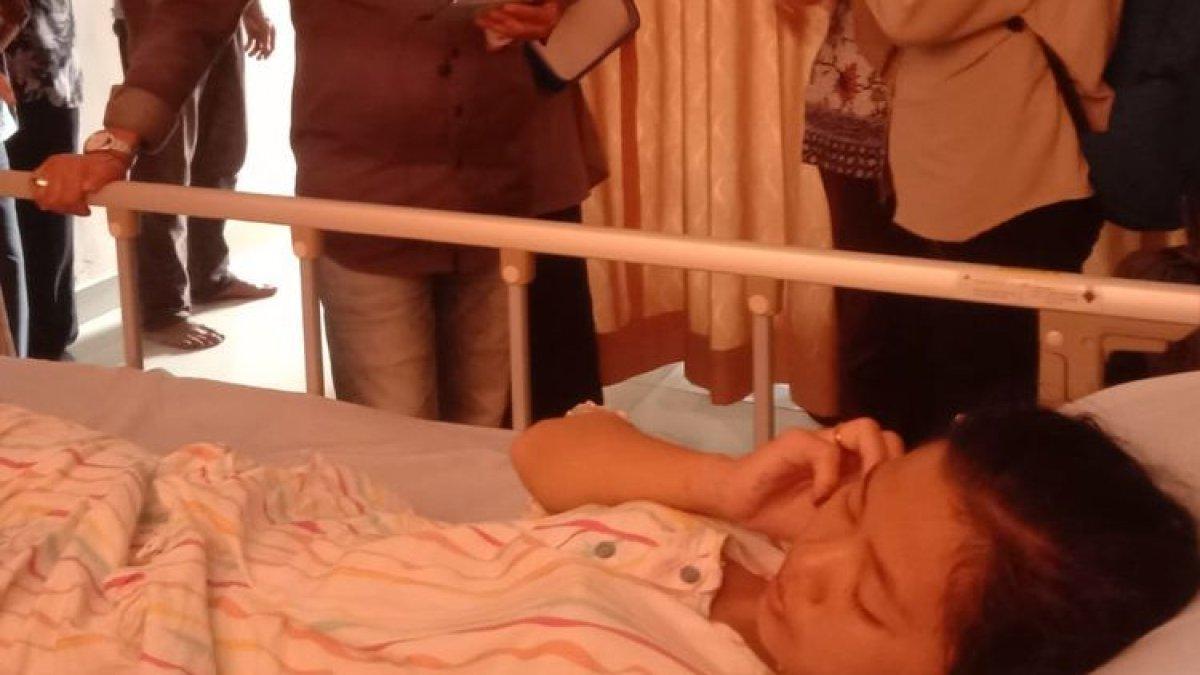 Annisa petugas KPPS yang dipatuk ular tengah dirawat di Puskesmas Parittiga, Bangka Barat