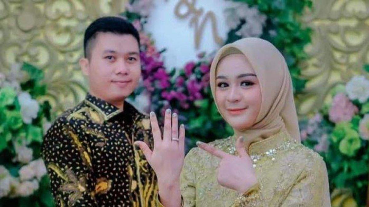 Awal kisah cinta seorang pria Asal Kabupaten Gowa Nirwan Afandy dan Putri Arian Sulhijrah viral mahar Rp2 miliar.