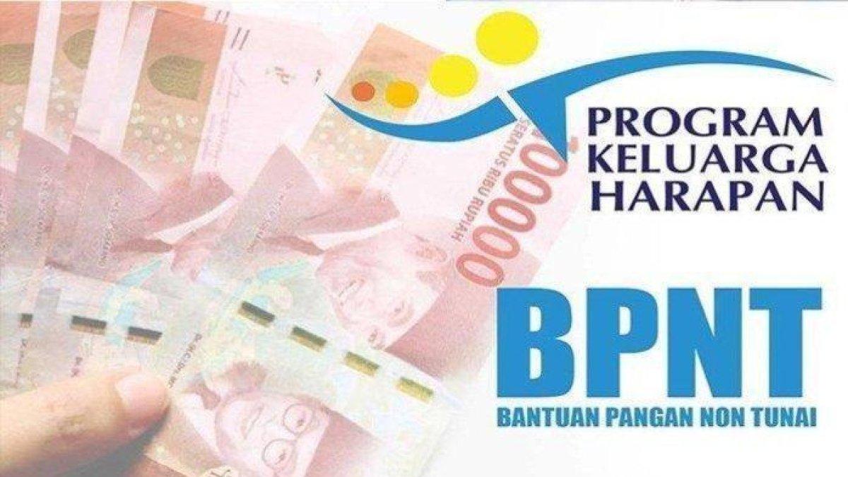 BANSOS BPNT 2025 - Berikut ini 4 kabupaten yang tercatat BPS paling sedikit menerima Bansos di Jawa Timur, juaranya punya julukan The Sunset East Java di kaki gunung Lawu.
